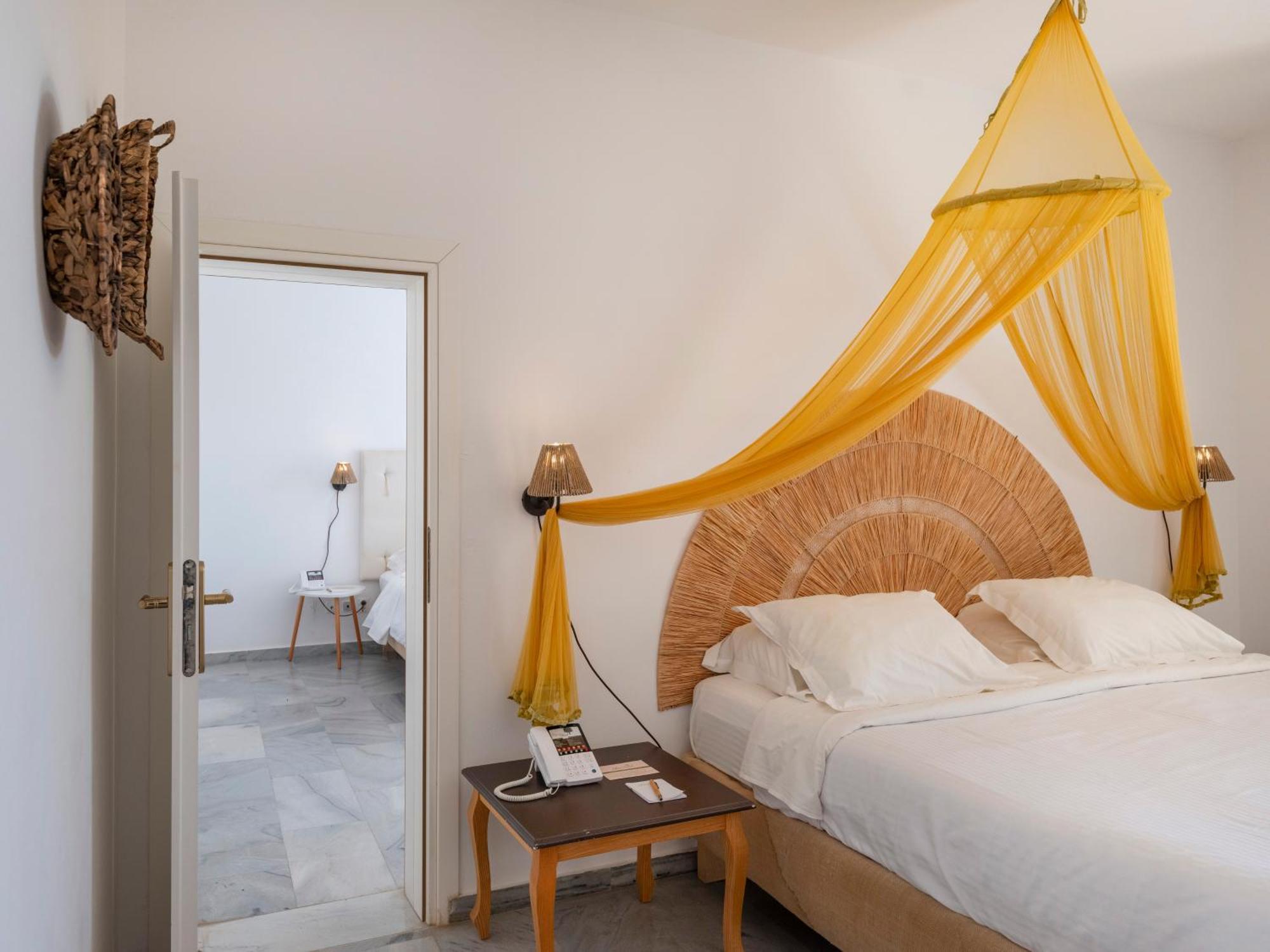 Parosland Hotel Alikí Pokoj fotografie